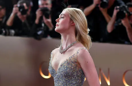 Elle Fanning OnlyFans Leaked Free Thumbnail Picture - #ndBe6FmAAo