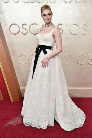 Elle Fanning OnlyFans Leaked Free Thumbnail Picture - #nn43lkksex