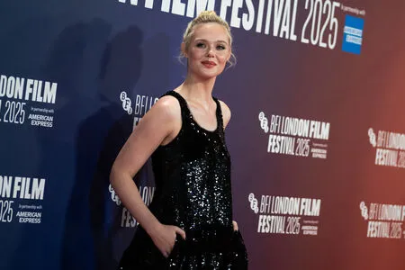 Elle Fanning OnlyFans Leaked Free Thumbnail Picture - #og8CLSPULt