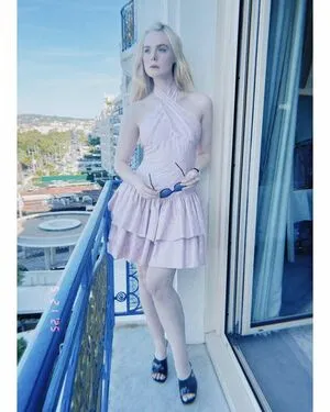 Elle Fanning OnlyFans Leaked Free Thumbnail Picture - #pE6CDpOySr