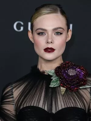 Elle Fanning OnlyFans Leaked Free Thumbnail Picture - #q2PyNMzk95