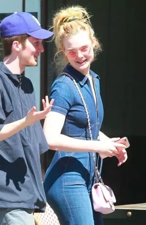 Elle Fanning OnlyFans Leaked Free Thumbnail Picture - #q4HqiKtOeI