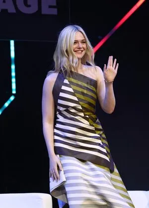 Elle Fanning OnlyFans Leaked Free Thumbnail Picture - #sANnytAShs