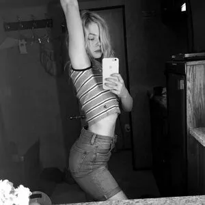 Elle Fanning OnlyFans Leaked Free Thumbnail Picture - #sefVBoXJLo