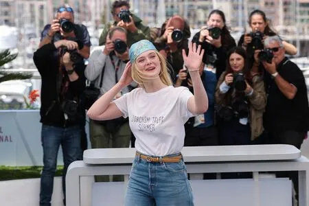 Elle Fanning OnlyFans Leaked Free Thumbnail Picture - #t4Pe8vWXES