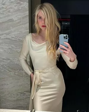 Elle Fanning OnlyFans Leaked Free Thumbnail Picture - #u919ipFiCi