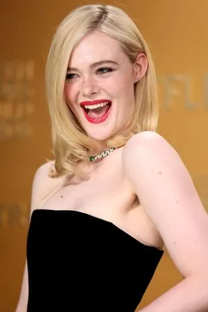 Elle Fanning OnlyFans Leaked Free Thumbnail Picture - #ukkCAe27Je