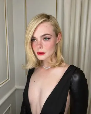 Elle Fanning OnlyFans Leaked Free Thumbnail Picture - #wagrUAQnva