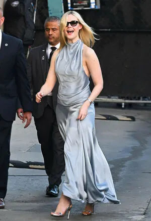 Elle Fanning OnlyFans Leaked Free Thumbnail Picture - #x6KbBDSj7L