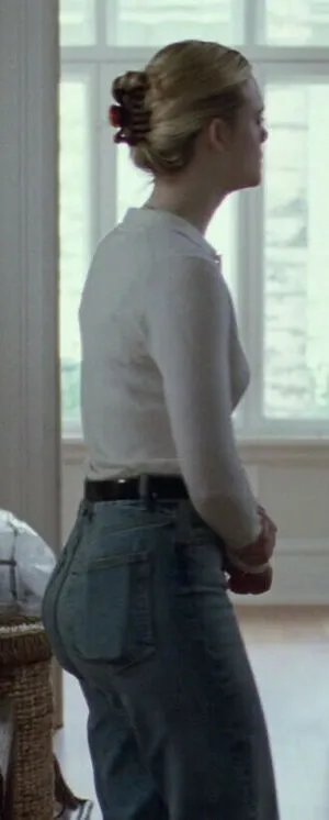 Elle Fanning OnlyFans Leaked Free Thumbnail Picture - #y75EtI865p