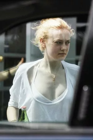 Elle Fanning OnlyFans Leaked Free Thumbnail Picture - #yrUfyhLUrY