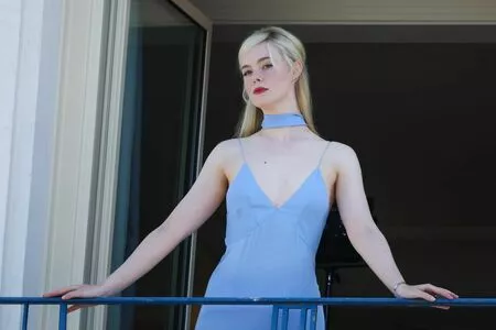 Elle Fanning OnlyFans Leaked Free Thumbnail Picture - #z7KhFob0OO
