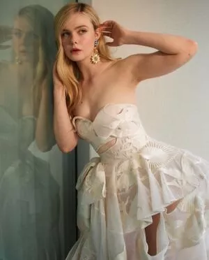 Elle Fanning OnlyFans Leaked Free Thumbnail Picture - #zV6wi0OhBQ