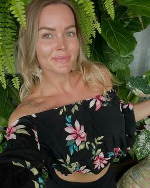 Elle Knox OnlyFans Leaked Free Thumbnail Picture - #NQ1Ctrhoqc