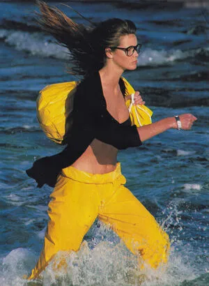 Elle Macpherson OnlyFans Leaked Free Thumbnail Picture - #4wzONiHdoK