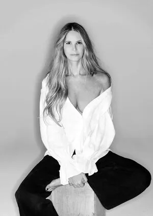 Elle Macpherson OnlyFans Leaked Free Thumbnail Picture - #Hz2JACBnI3