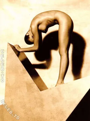 Elle Macpherson OnlyFans Leaked Free Thumbnail Picture - #QNewD1ygjK