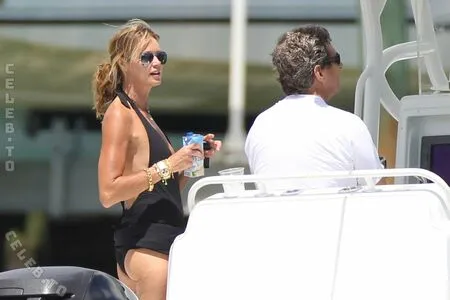 Elle Macpherson OnlyFans Leaked Free Thumbnail Picture - #odOdapS4H7