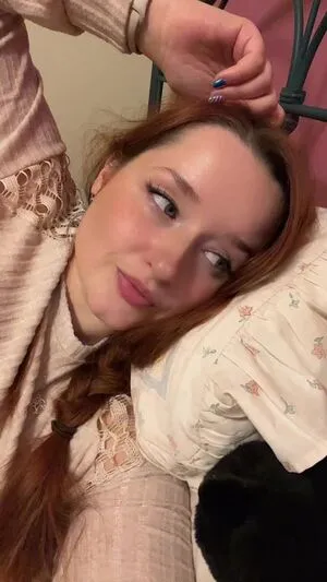 Elle Mae OnlyFans Leaked Free Thumbnail Picture - #OMfGBoosOO