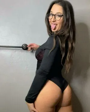 Elle Mandi OnlyFans Leaked Free Thumbnail Picture - #qemjexEjpd