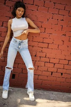 Elle Monae OnlyFans Leaked Free Thumbnail Picture - #ggkx8OBdnU