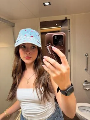 Elle Mulvaney OnlyFans Leaked Free Thumbnail Picture - #kEzR5hq4Z1