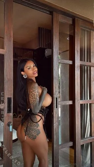 Elle Price OnlyFans Leaked Free Thumbnail Picture - #6QoOaSpS2P