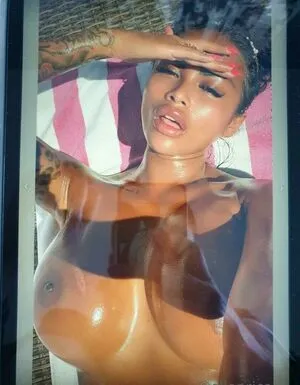 Elle Price OnlyFans Leaked Free Thumbnail Picture - #iuvuB6WP22