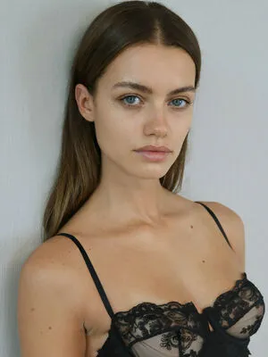 Elle Trowbridge OnlyFans Leaked Free Thumbnail Picture - #qxM1ywHF18