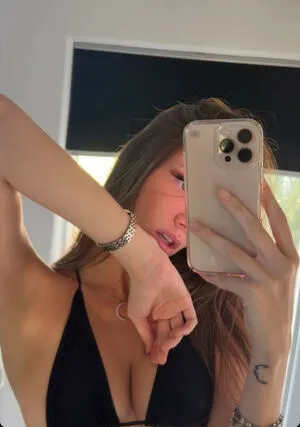 Ellebisous OnlyFans Leaked Free Thumbnail Picture - #BlKA0GMRWz