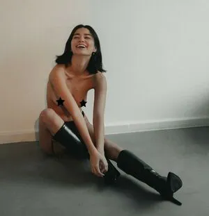 Elleerasmuss OnlyFans Leaked Free Thumbnail Picture - #zMN9sYD64o