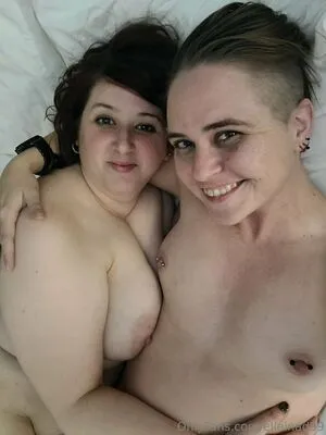 Elleinad99 OnlyFans Leaked Free Thumbnail Picture - #04POuxZEM0