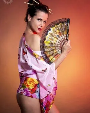 Ellen Slusarchi OnlyFans Leaked Free Thumbnail Picture - #G8SFYUWY2R