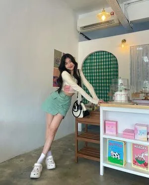 Ellen Tan OnlyFans Leaked Free Thumbnail Picture - #8VlBgH64tu