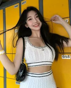 Ellen Tan OnlyFans Leaked Free Thumbnail Picture - #OrIqyOINxh