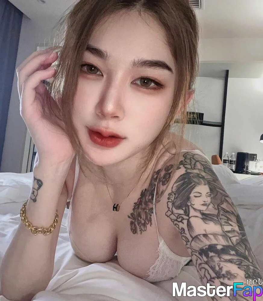 ellena_ling33