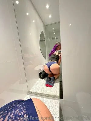 Elleofhellfree OnlyFans Leaked Free Thumbnail Picture - #ZLMR26goEQ