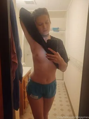 Elleohv Ee OnlyFans Leaked Free Thumbnail Picture - #WYm8xamisI