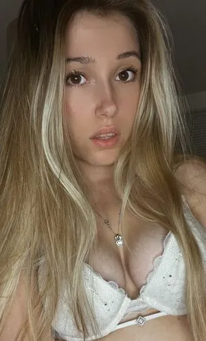 Elleperrii OnlyFans Leaked Free Thumbnail Picture - #dwVBXzeG9D