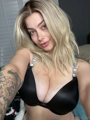 Ellerayxo OnlyFans Leaked Free Thumbnail Picture - #7g7M80xEgM