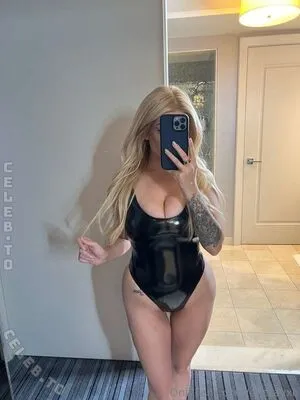 Ellerayxo OnlyFans Leaked Free Thumbnail Picture - #LumU8A90f5