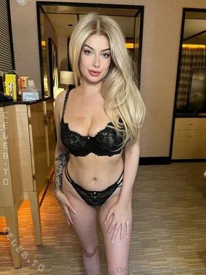 Ellerayxo OnlyFans Leaked Free Thumbnail Picture - #tpIp3iKFP3