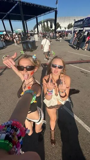 Ellesasmrr OnlyFans Leaked Free Thumbnail Picture - #CJL00aABZb