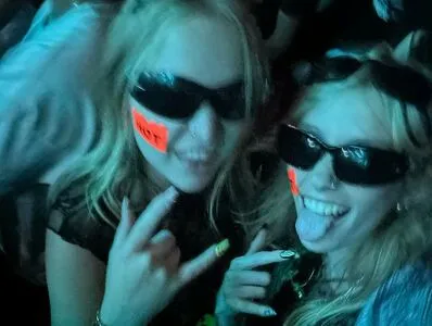 Ellesasmrr OnlyFans Leaked Free Thumbnail Picture - #CYKc6x2CBc