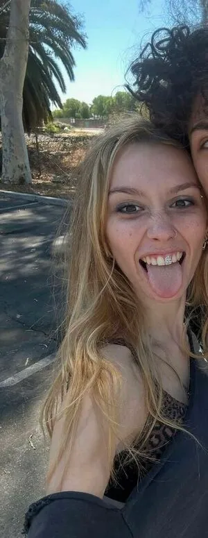 Ellesasmrr OnlyFans Leaked Free Thumbnail Picture - #xlpgJ9QbRr