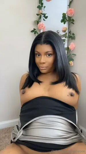 Ellesee OnlyFans Leaked Free Thumbnail Picture - #7lyVr3b6vp