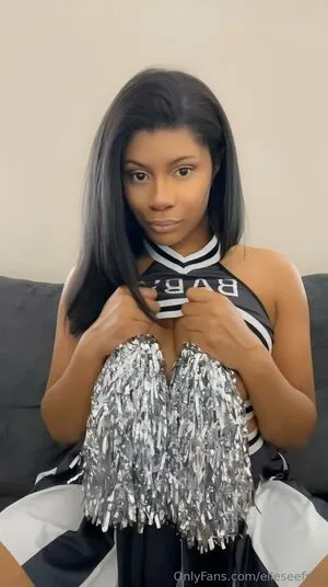 Elleseefree OnlyFans Leaked Free Thumbnail Picture - #0bL81AsJ4Z