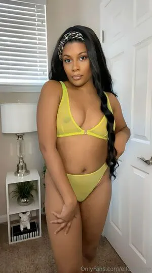 Elleseefree OnlyFans Leaked Free Thumbnail Picture - #2DNldcawTI