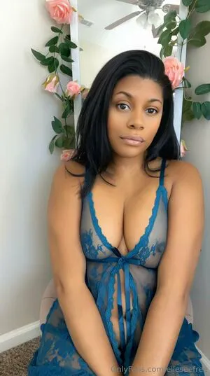 Elleseefree OnlyFans Leaked Free Thumbnail Picture - #8lkdLpc9HT