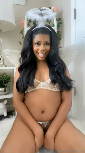 Elleseefree OnlyFans Leaked Free Thumbnail Picture - #Fny17i2lw2